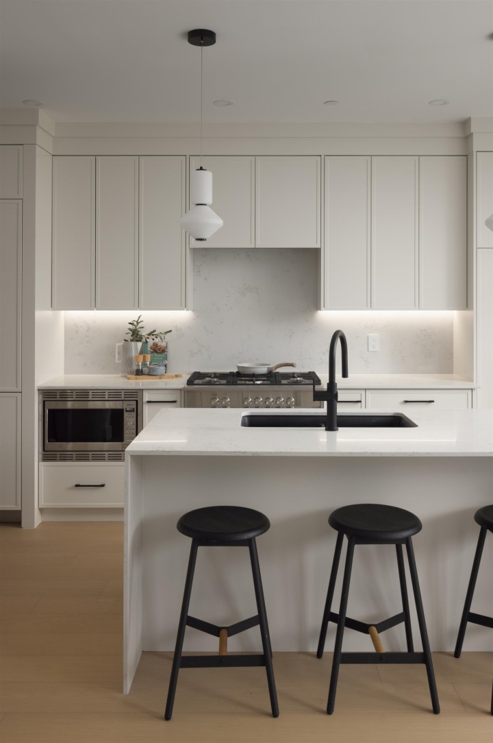 Photo 5 at 4 - 419 W 23rd Avenue, Cambie, Vancouver West