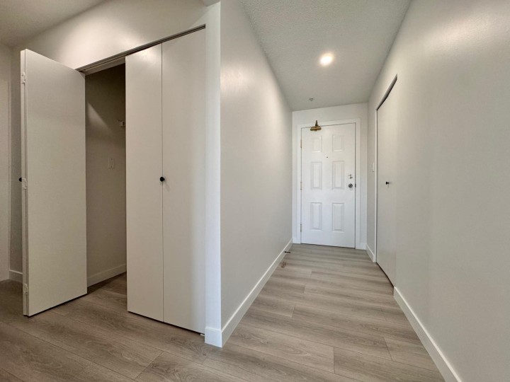 Photo 17 at 800 - 2528 E Broadway, Renfrew Heights, Vancouver East