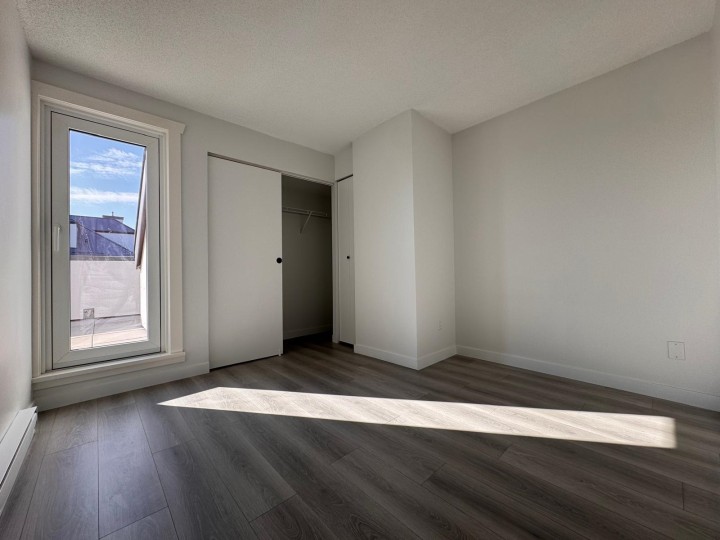 Photo 16 at 800 - 2528 E Broadway, Renfrew Heights, Vancouver East