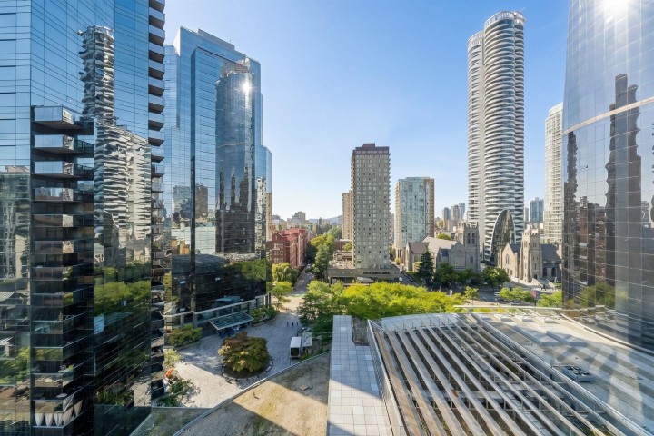 Photo 9 at 1805 - 1068 Hornby Street, Downtown VW, Vancouver West