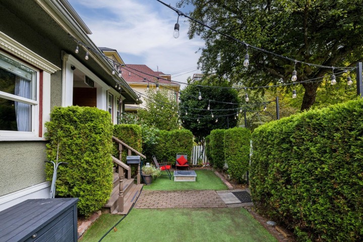 Photo 2 at 971 Nicola Street, West End VW, Vancouver West