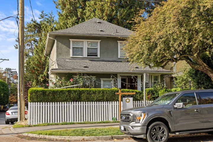 Photo 1 at 971 Nicola Street, West End VW, Vancouver West