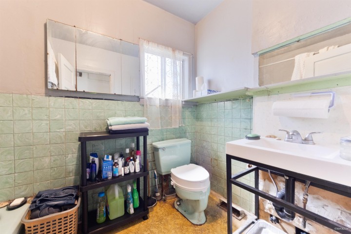 Photo 15 at 824 Semlin Drive, Hastings, Vancouver East