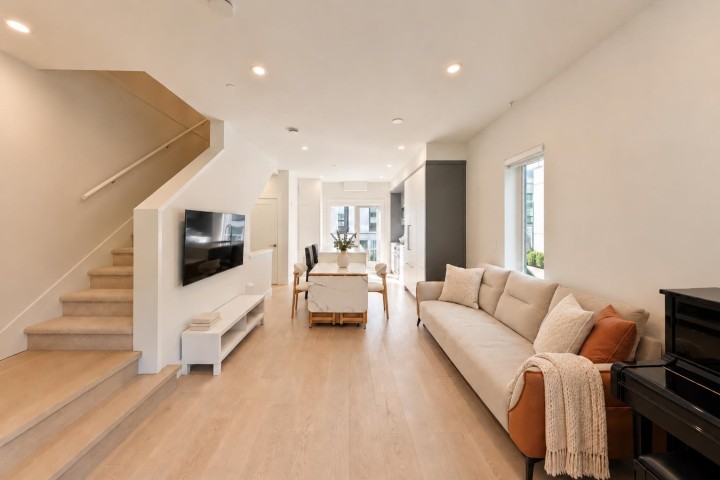 Photo 2 at 7669 Granville Street, South Granville, Vancouver West