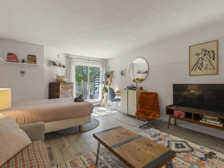 Photo 5 at 216 - 1545 E 2nd Avenue, Grandview Woodland, Vancouver East