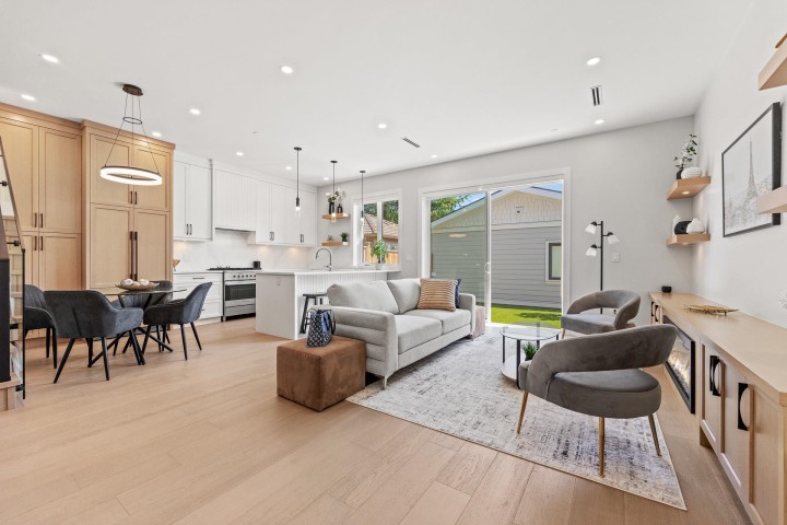 Photo 6 at 2 - 8578 Cartier Street, Marpole, Vancouver West