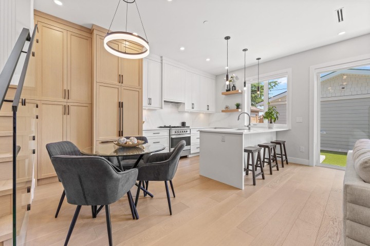 Photo 8 at 2 - 8578 Cartier Street, Marpole, Vancouver West