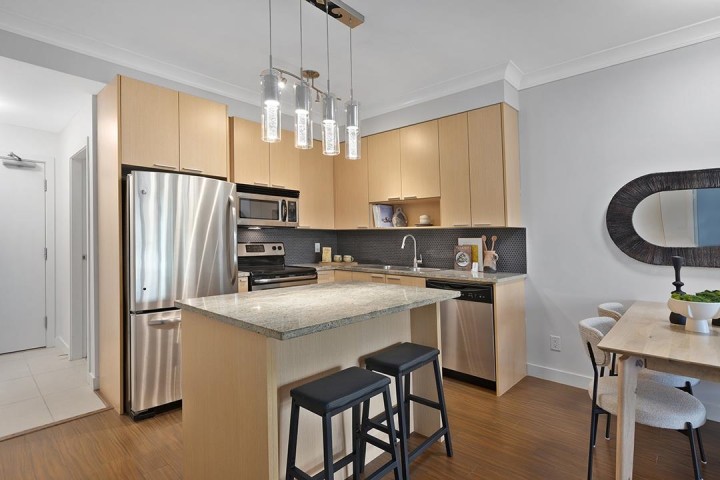 Photo 6 at 207 - 707 E 20th Avenue, Fraser VE, Vancouver East
