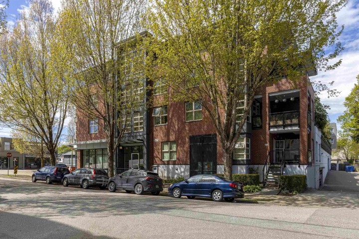 Photo 16 at 207 - 707 E 20th Avenue, Fraser VE, Vancouver East