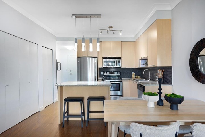 Photo 5 at 207 - 707 E 20th Avenue, Fraser VE, Vancouver East