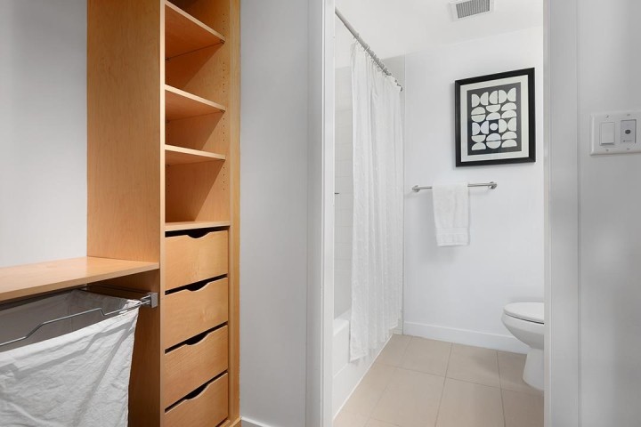 Photo 10 at 207 - 707 E 20th Avenue, Fraser VE, Vancouver East