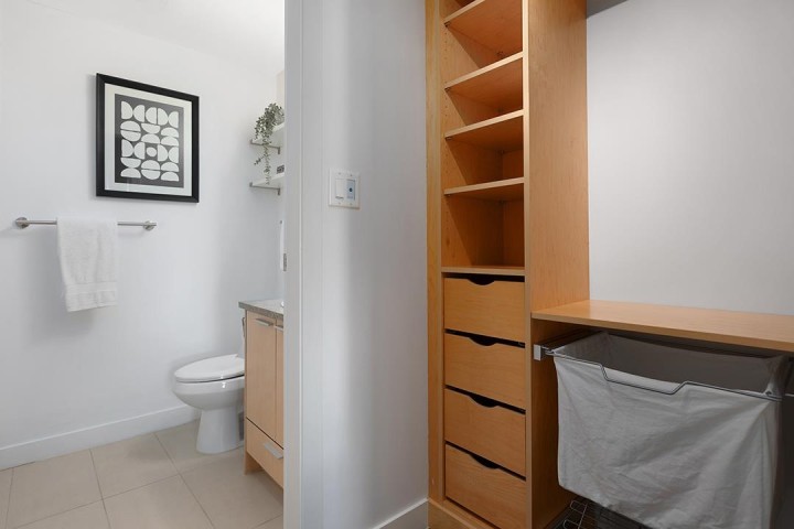 Photo 11 at 207 - 707 E 20th Avenue, Fraser VE, Vancouver East