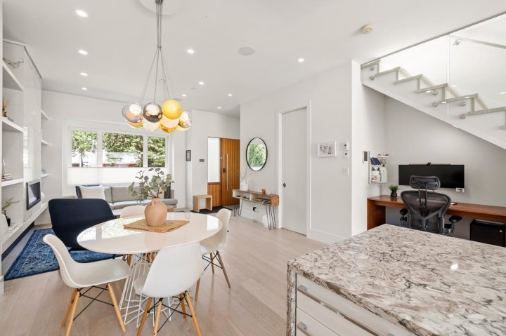 Photo 6 at 506 E 18th Avenue, Fraser VE, Vancouver East