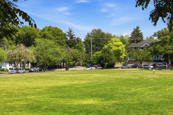 Photo 38 at 506 E 18th Avenue, Fraser VE, Vancouver East
