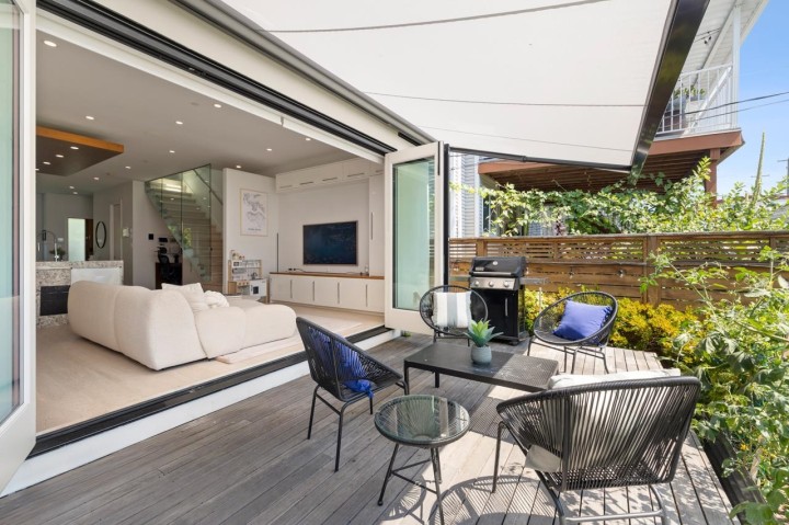 Photo 14 at 506 E 18th Avenue, Fraser VE, Vancouver East