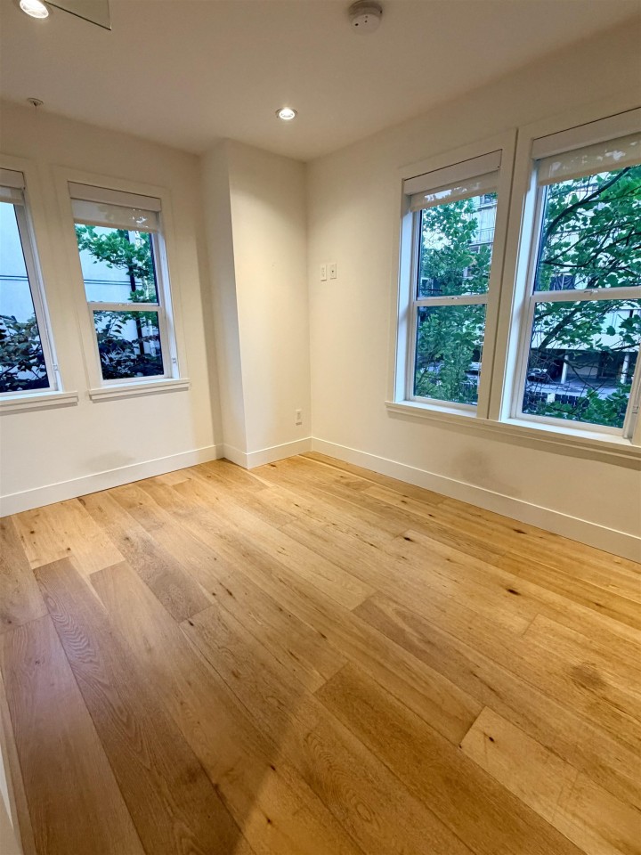 Photo 14 at 1080 Nicola Street, West End VW, Vancouver West