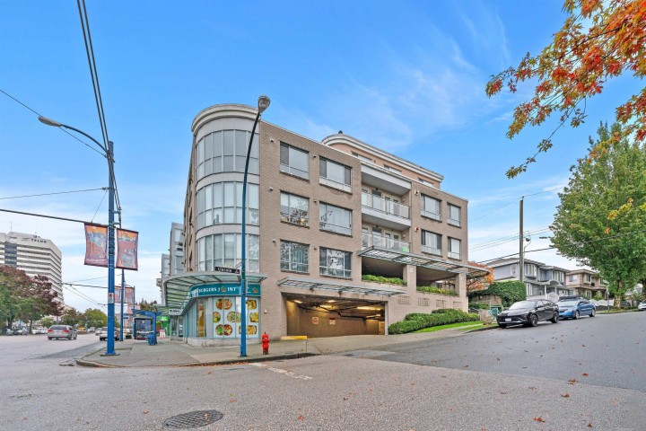 Photo 26 at 302 - 5818 Lincoln Street, Killarney VE, Vancouver East