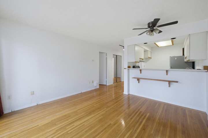 Photo 5 at 301 - 2125 W 2nd Avenue, Kitsilano, Vancouver West
