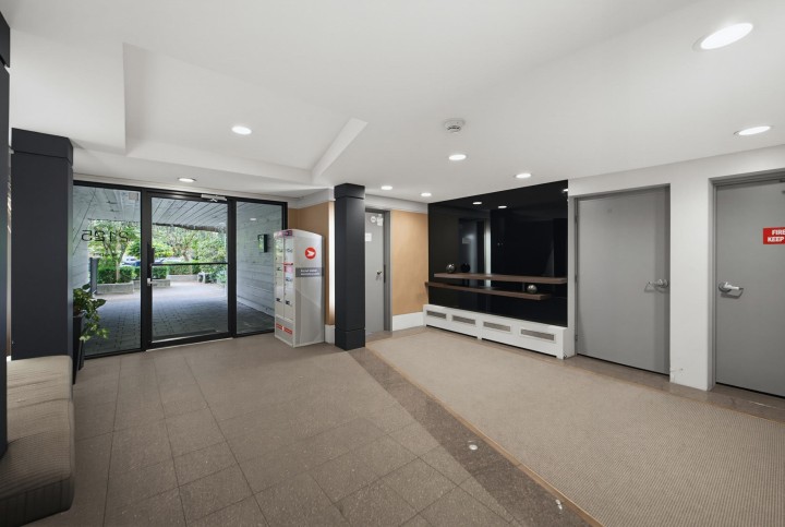 Photo 34 at 301 - 2125 W 2nd Avenue, Kitsilano, Vancouver West