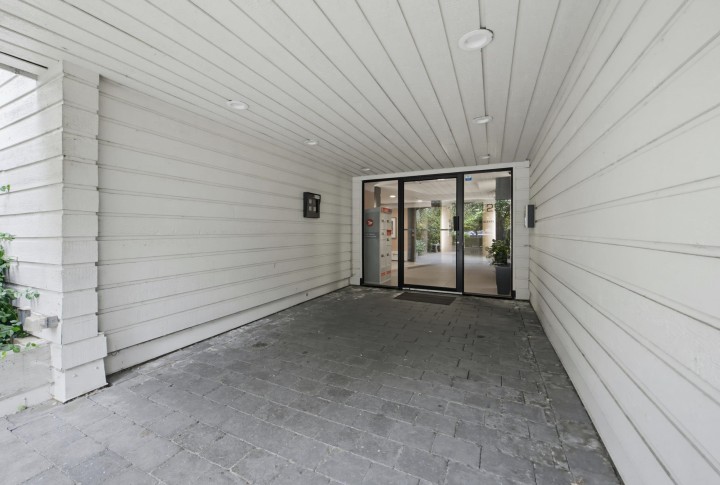 Photo 33 at 301 - 2125 W 2nd Avenue, Kitsilano, Vancouver West