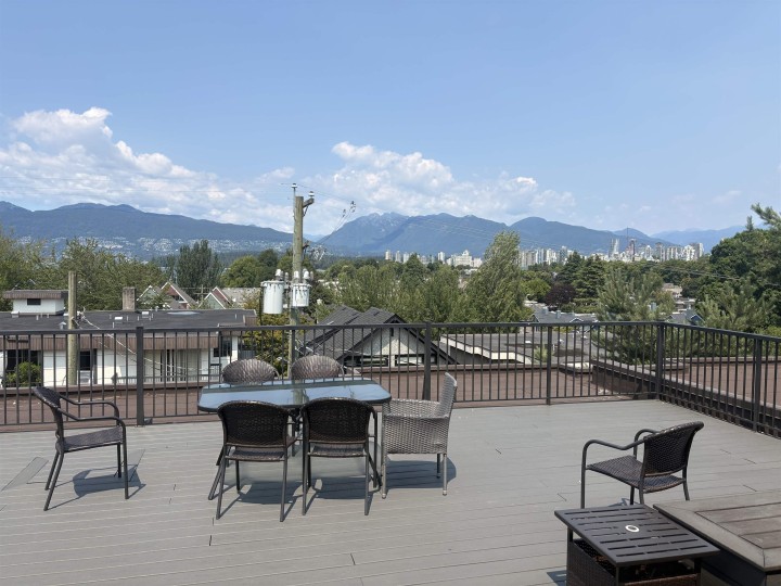 Photo 25 at 301 - 2125 W 2nd Avenue, Kitsilano, Vancouver West