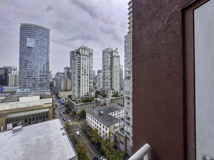 Photo 18 at 912 - 933 Seymour Street, Downtown VW, Vancouver West