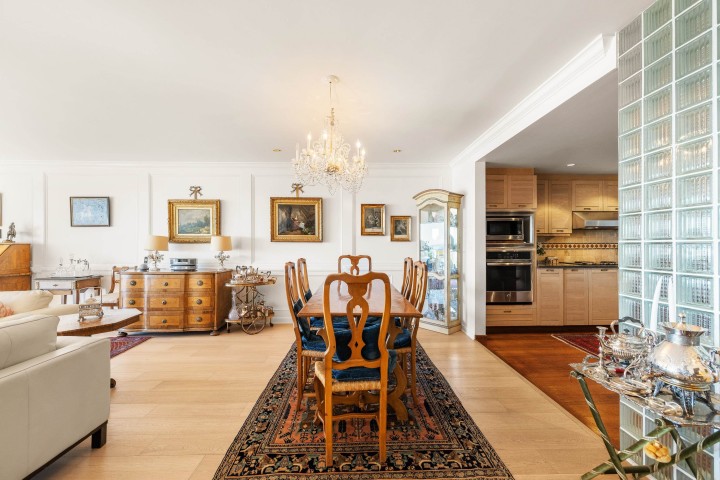 Photo 13 at 102 - 2274 Folkestone Way, Panorama Village, West Vancouver