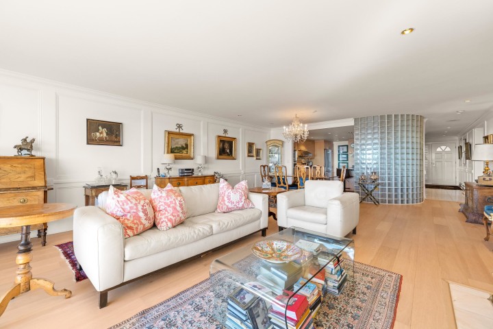 Photo 5 at 102 - 2274 Folkestone Way, Panorama Village, West Vancouver