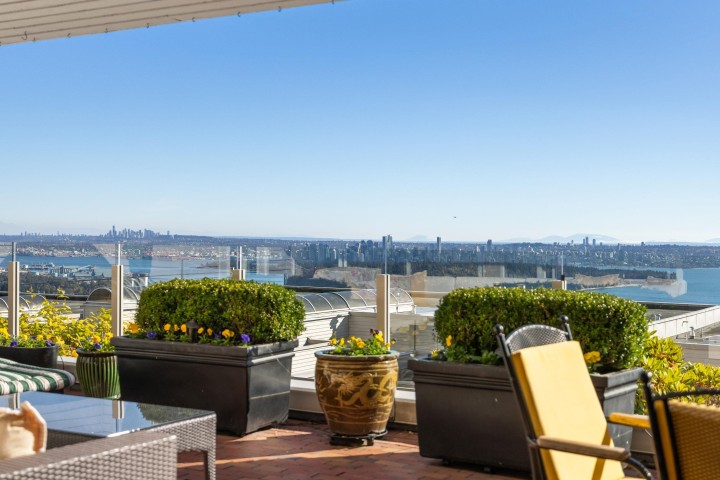Photo 10 at 102 - 2274 Folkestone Way, Panorama Village, West Vancouver