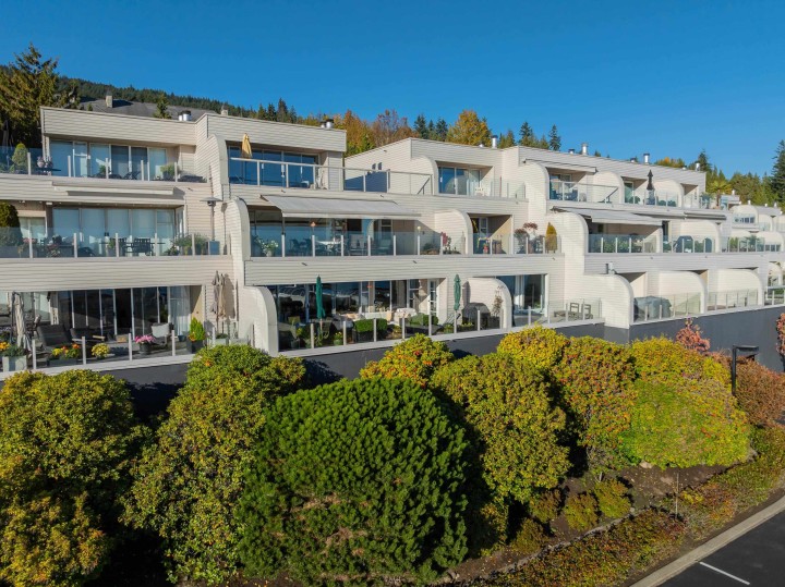 Photo 37 at 102 - 2274 Folkestone Way, Panorama Village, West Vancouver