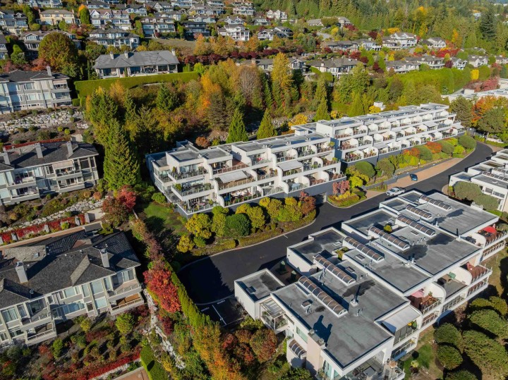 Photo 40 at 102 - 2274 Folkestone Way, Panorama Village, West Vancouver