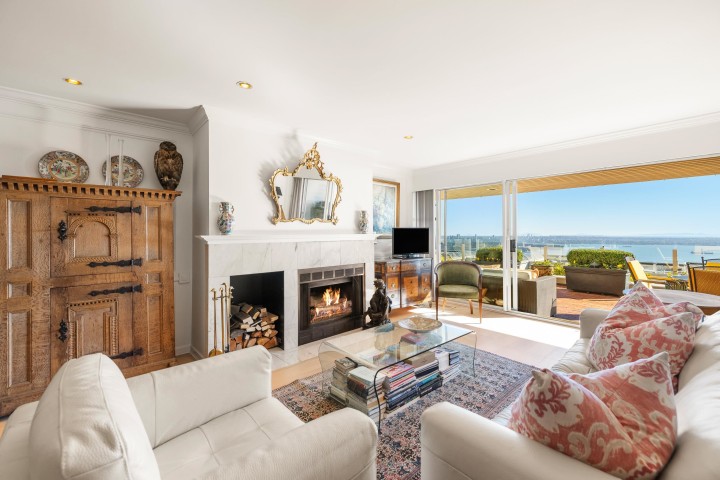Photo 4 at 102 - 2274 Folkestone Way, Panorama Village, West Vancouver