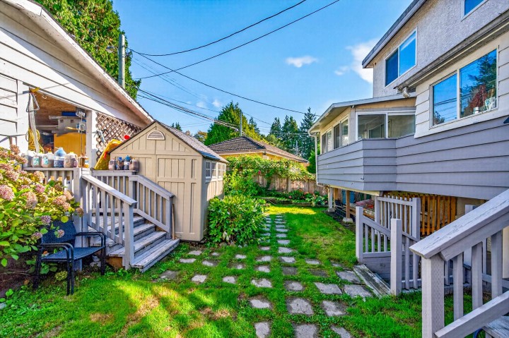 Photo 3 at 1275 Park Drive, South Granville, Vancouver West