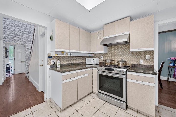 Photo 21 at 1275 Park Drive, South Granville, Vancouver West