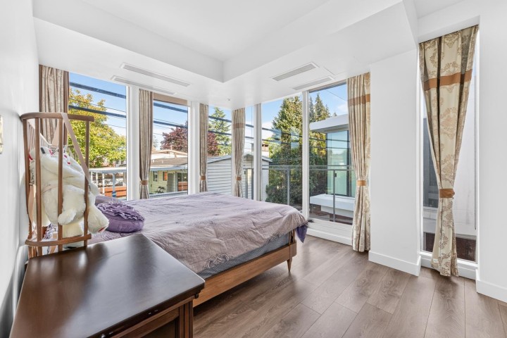 Photo 17 at 759 W 41st Avenue, Cambie, Vancouver West