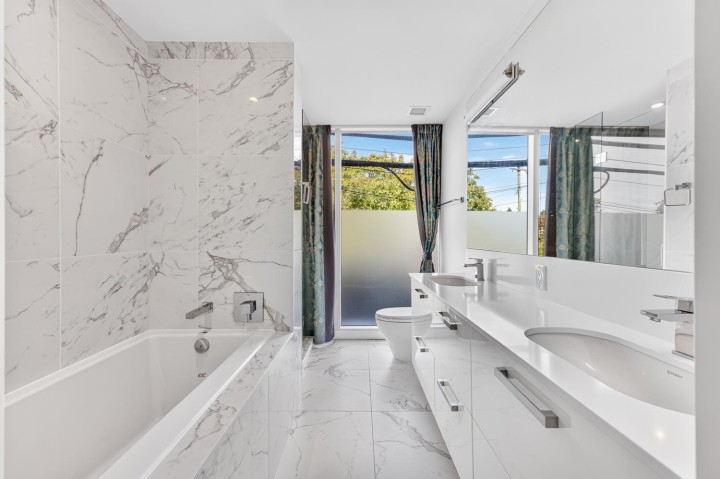 Photo 19 at 759 W 41st Avenue, Cambie, Vancouver West