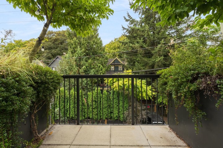 Photo 20 at 212 - 2520 Guelph Street, Mount Pleasant VE, Vancouver East