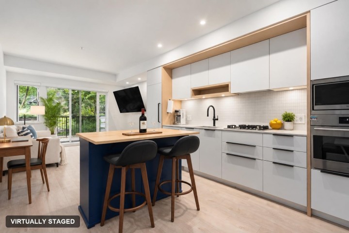 Photo 4 at 212 - 2520 Guelph Street, Mount Pleasant VE, Vancouver East
