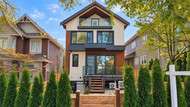 Photo 1 at 1 - 746 E 12th Avenue, Mount Pleasant VE, Vancouver East