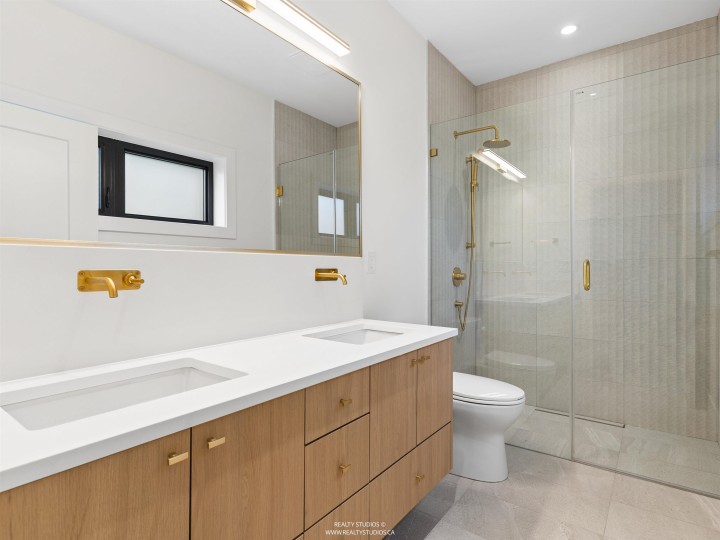 Photo 23 at 1 - 878 E 37th Avenue, Fraser VE, Vancouver East