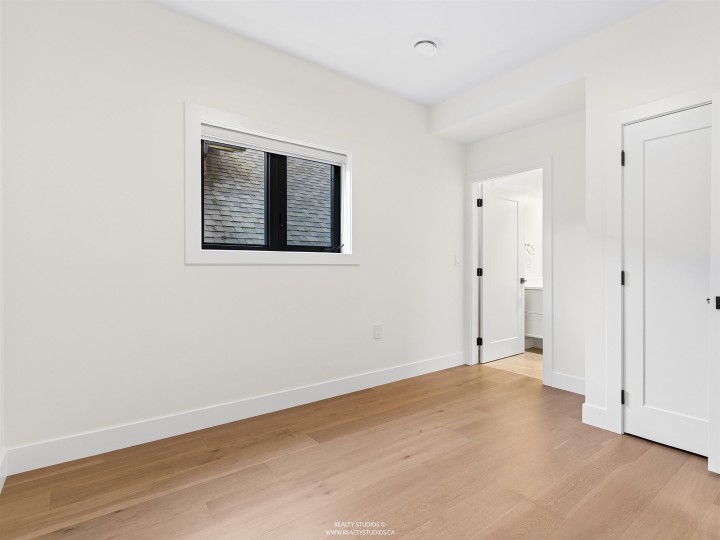 Photo 15 at 1 - 878 E 37th Avenue, Fraser VE, Vancouver East