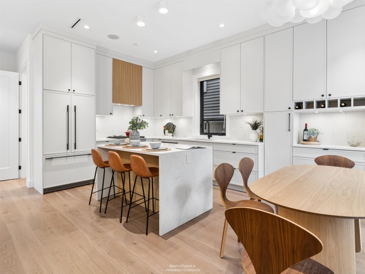 Photo 8 at 1 - 878 E 37th Avenue, Fraser VE, Vancouver East