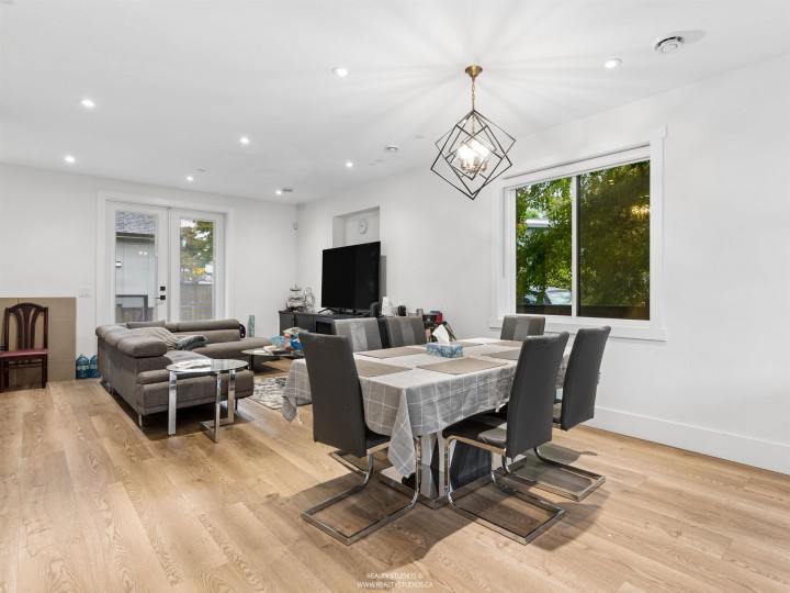 Photo 6 at 797 E 18th Avenue, Fraser VE, Vancouver East