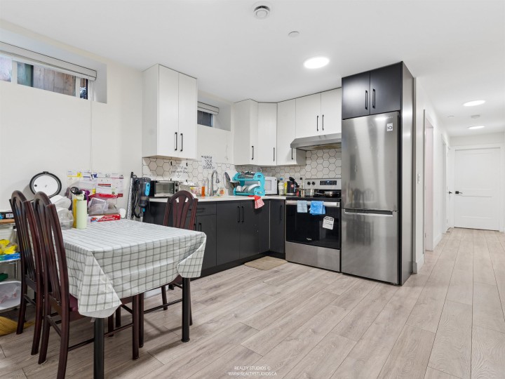 Photo 26 at 797 E 18th Avenue, Fraser VE, Vancouver East