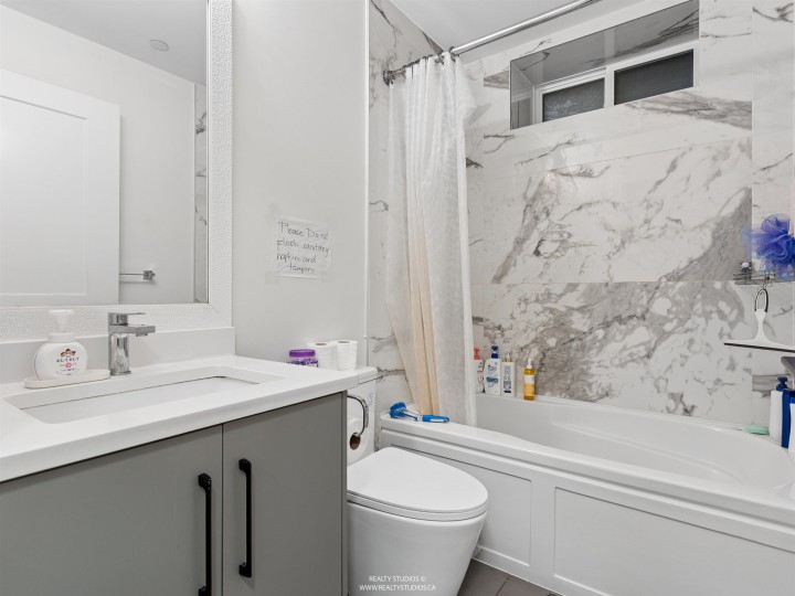 Photo 25 at 797 E 18th Avenue, Fraser VE, Vancouver East