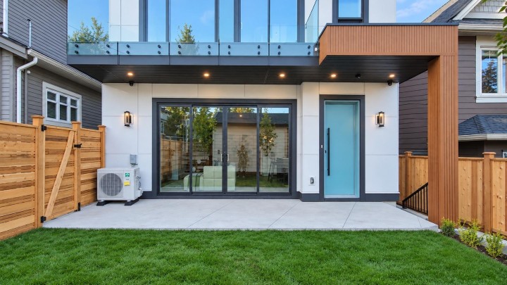 Photo 2 at 2 - 746 E 12th Avenue, Mount Pleasant VE, Vancouver East