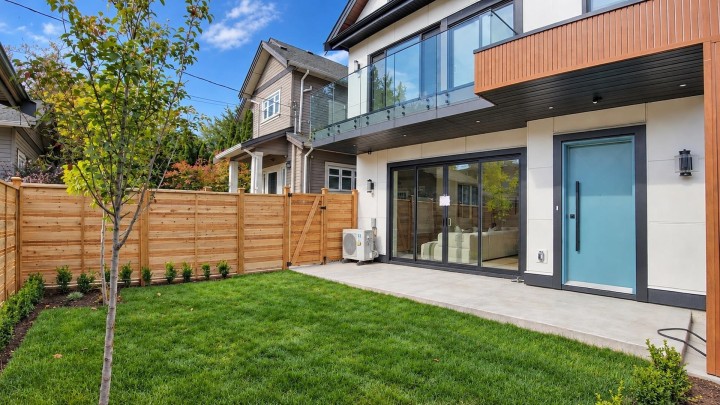 Photo 3 at 2 - 746 E 12th Avenue, Mount Pleasant VE, Vancouver East