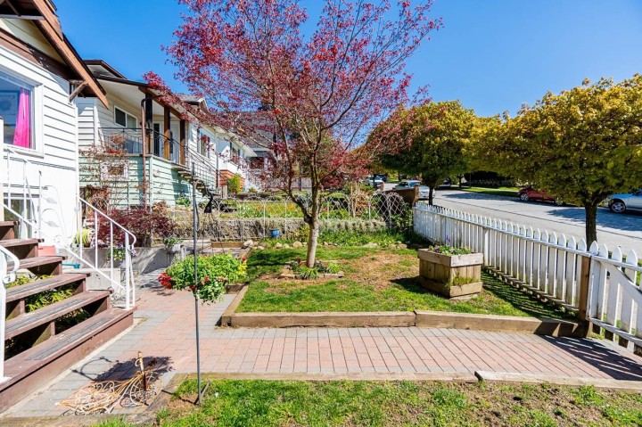 Photo 34 at 3415 Dundas Street, Hastings Sunrise, Vancouver East