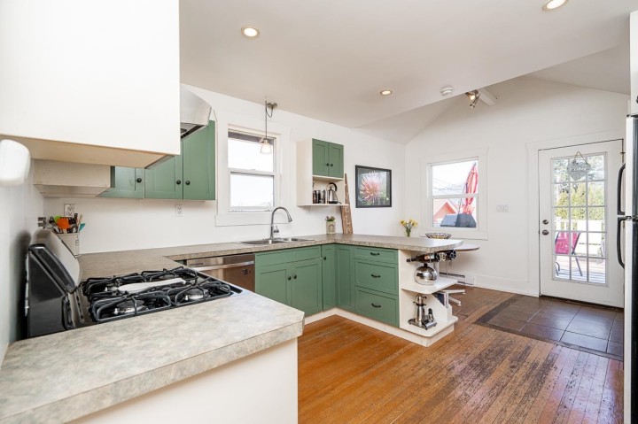 Photo 11 at 3415 Dundas Street, Hastings Sunrise, Vancouver East