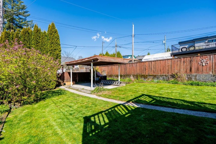 Photo 31 at 3415 Dundas Street, Hastings Sunrise, Vancouver East